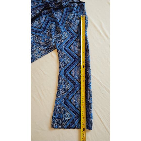 Nine West Blue/Black & white semi sheer Tunic Blouse neck tassel size Large - Picture 10 of 11